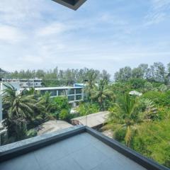 Stylish Beachfront 2BR Flat