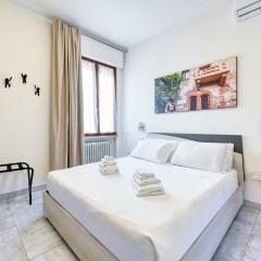 The Red House - Verona Holiday & Business