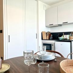 We Live Inn Sharies Reims - B502