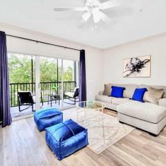 2BR Queen bed Condo - Hot Tub Pool - Near Disney