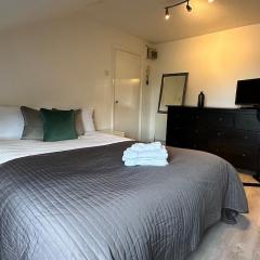 An Economic Studio in the heart of Chiswick - London