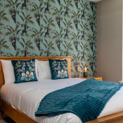 Central comfort and explore nearby cafes