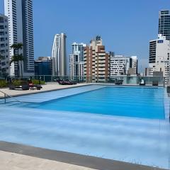 Chic Apartment Near It All