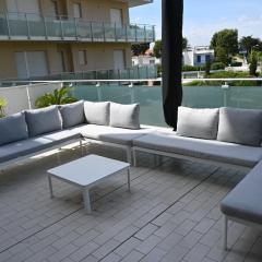 M438 - Marcelli, trilocale con ampia terrazza a 30mt dal mare