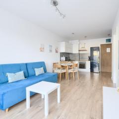 ApartamentyPrzyMorzu Bałtycki z miejscem postojowym i ogródkiem