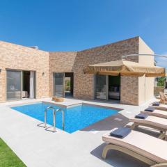 Villa Alcova by Villa Plus