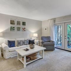 Secluded location a few blocks from the beach, easy access by traveling the walkway