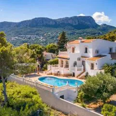 Villa Moggalatto by Villa Plus