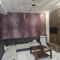 Cozy 1 Bed Studio on Canal Rd