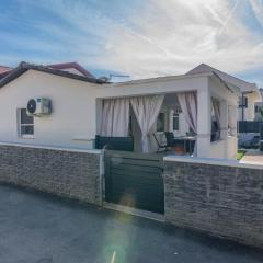 Apartments with parking space Vir - 21751