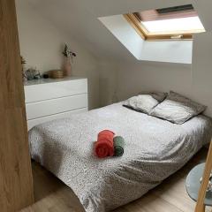 Chambre chaleureuse dans une Mancelle