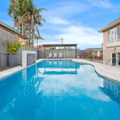 Shellharbour Poolside Escape