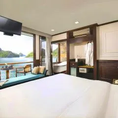 Amanda Luxury Cruise