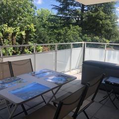 Appartement T2 48 m2 le Cliper B proche du lac, 1 chambre garage terrasse