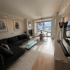 Spacious apartment with sea-view and sunset