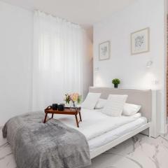 Cozy Studios in the Old Town of Kraków by Noclegi Renters