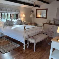 Tranquil Lodge Retreat in Southampton