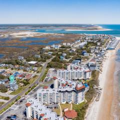 Stunning Second Row Duplex, Easy Beach Access, Pet-friendly