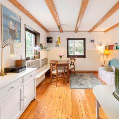 First House - Lovely Holiday Home near Cerknica