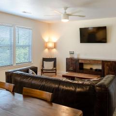 Watermen's Cabana 1B - 2-Bed, 1-Bath Apartment - Walk To BEACH Access & PET Friendly!