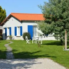 Maison lumineuse proche Nantes, jardin privatif, parking, Wi-Fi, cuisine équipée, équipements bébé - FR-1-306-1018
