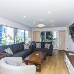 Fully Furnished Ilikai Tower 525 Condo With Free Wifi, Near Best Waikiki Beaches!