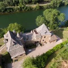 Château de Salamon - plage privée