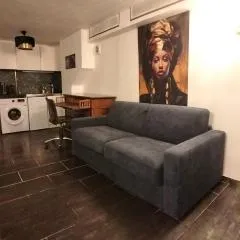 Romantic Studio