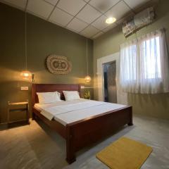 khanna guest Arugambay