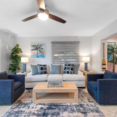 6BR-Min to Beach-Htd Salt Pool-Lounge-Dining-Games