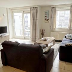 Apartment in Nieuwpoort near the Beach