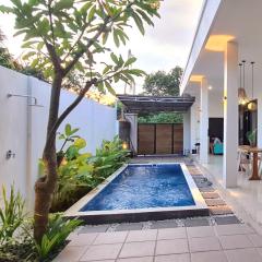 Villa TJ Subali 3 BR privatepool close to Seminyak