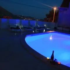Luxury Sunny Apartment