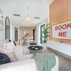 Gracious 1-Bedroom with City View at Square Tower in JVC