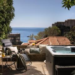 Ivo's garden studio apartment, near the old town