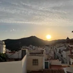 Casa Elodí, 3 beautiful apartments and 1 private studio in Sayalonga