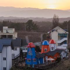 Gangneung Windmill Pension Pet friendly