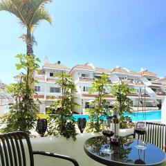 New Modern Apartment close to the Beach