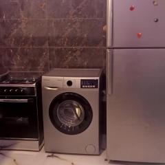 شقه للايجار غرفه وصاله ومطبخ وحمام بالهضبه الغردقه