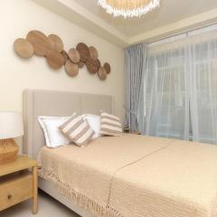 Sunny Beachside Apartment