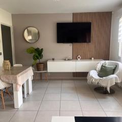 Appartement rénové , Climatisé, Terrasse, Parking en sous sol