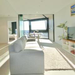 SkyHigh Comfort Central Luxe Stay 2B1B apartment