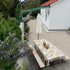 Kuća za odmor Bebić, Kremena