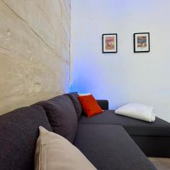 House IL Bahar