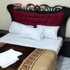 Petra bed house