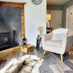 Woodland View Retreat - Luxury Stay, Endless Fun