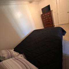 Downtown Secluded Room 2