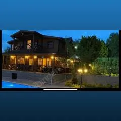 Sile ahşap havuzlu villa
