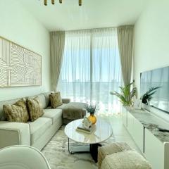 Opulent Nook 1br Designer Hideaway In Onyx