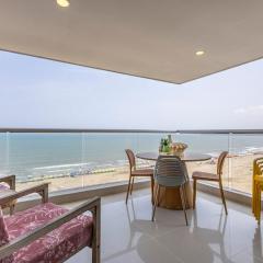 Luxurious Beachfront 3BR, Pool & Ocean Views